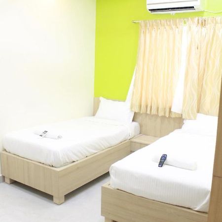 钦奈 Jfive Residency酒店 外观 照片
