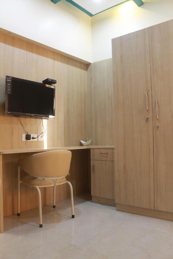 钦奈 Jfive Residency酒店 外观 照片